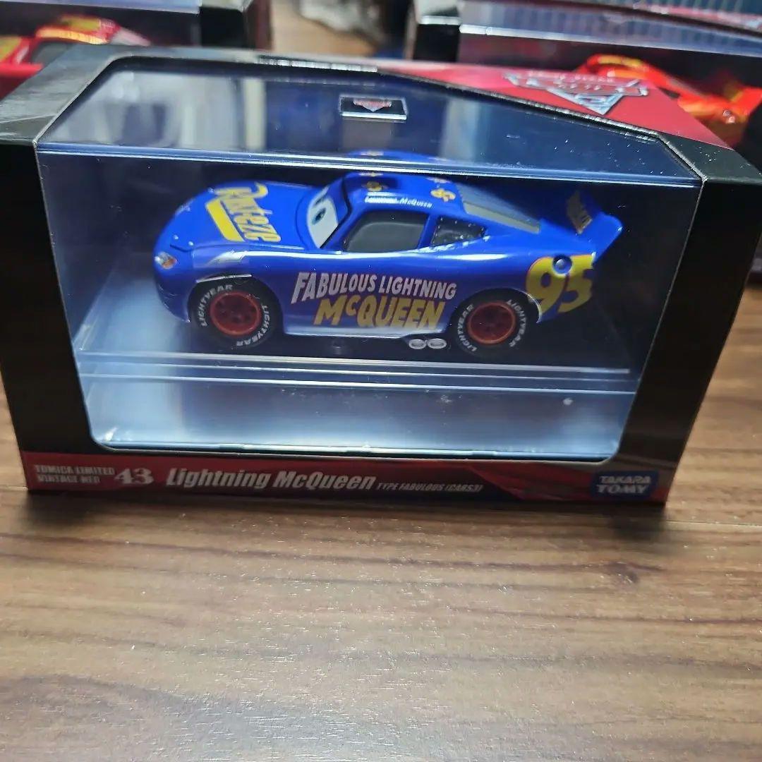 トミカ　リミテッドヴィンテージ43　ライトニングマックイーン　未開封３台セット