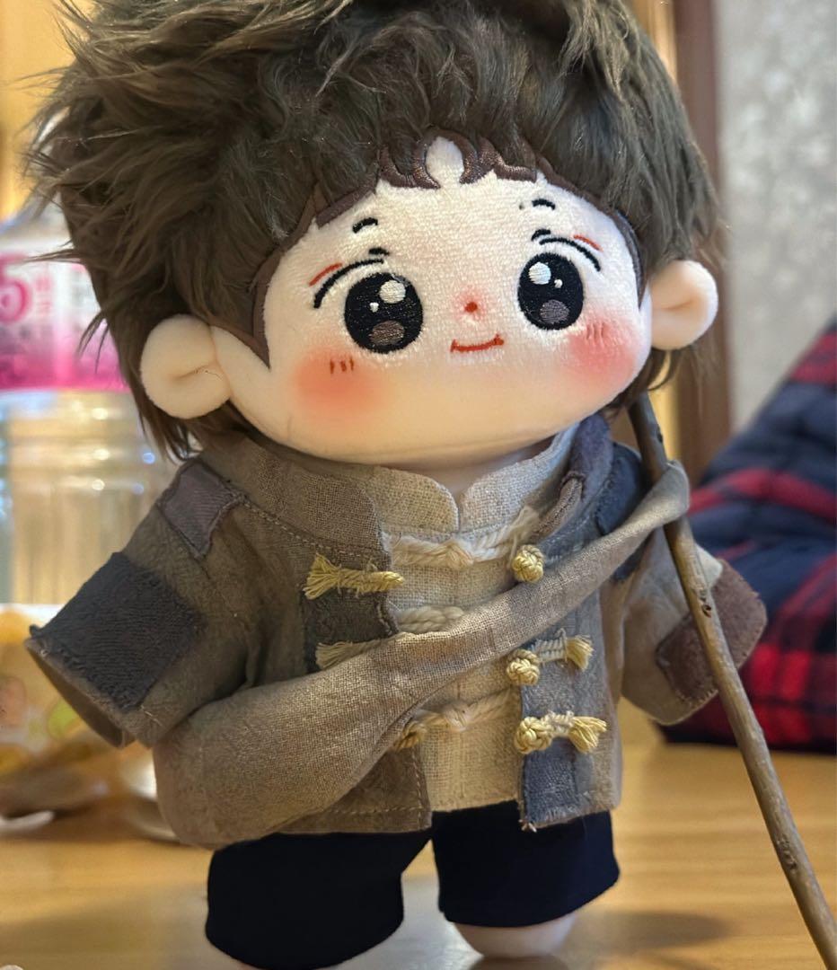 王一博ぬいぐるみ20cm肖战20cmぬいぐるみ服　博君一肖ぬいぐるみ服