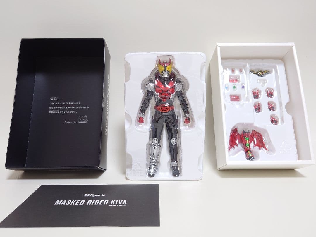 SHFiguarts 仮面ライダーキバ &ライドウォッチ台座セット
