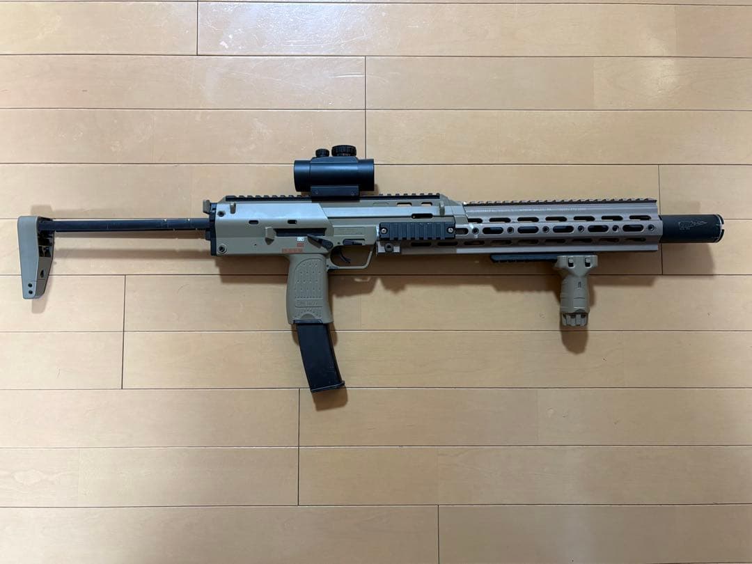 東京マルイ ガスブローバック MP7A1ベース 近未来カスタム
