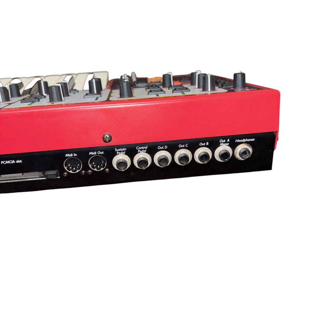 【美品】Clavia Nord Lead 2 シンセサイザー 名機 動作確認済