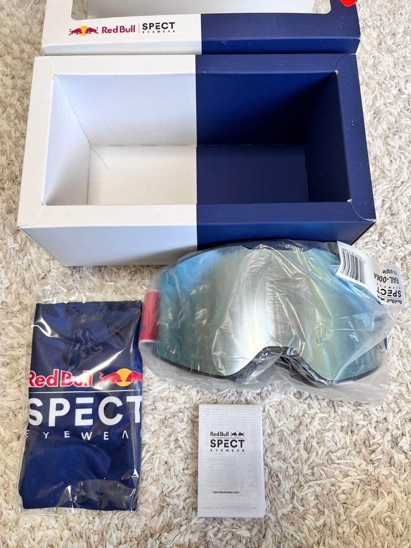 新品　Red Bull Spect スキー/スノボ　ゴーグル