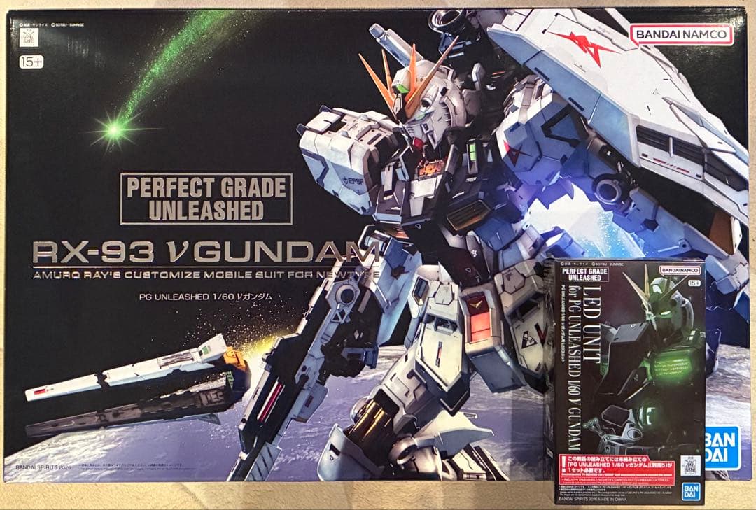 PG UNLEASHED 1/60 RX-93 νガンダム LEDユニット付き