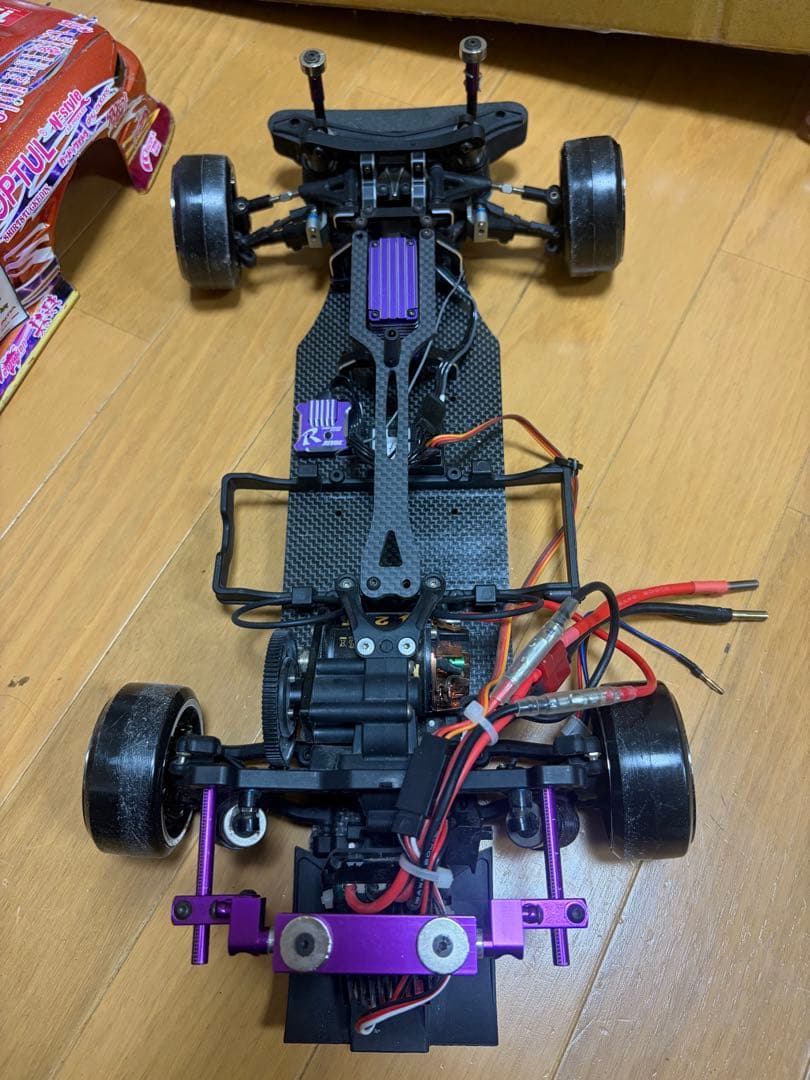 ドリフトカー 1/10 オレンジ/ブラック リモコン付き