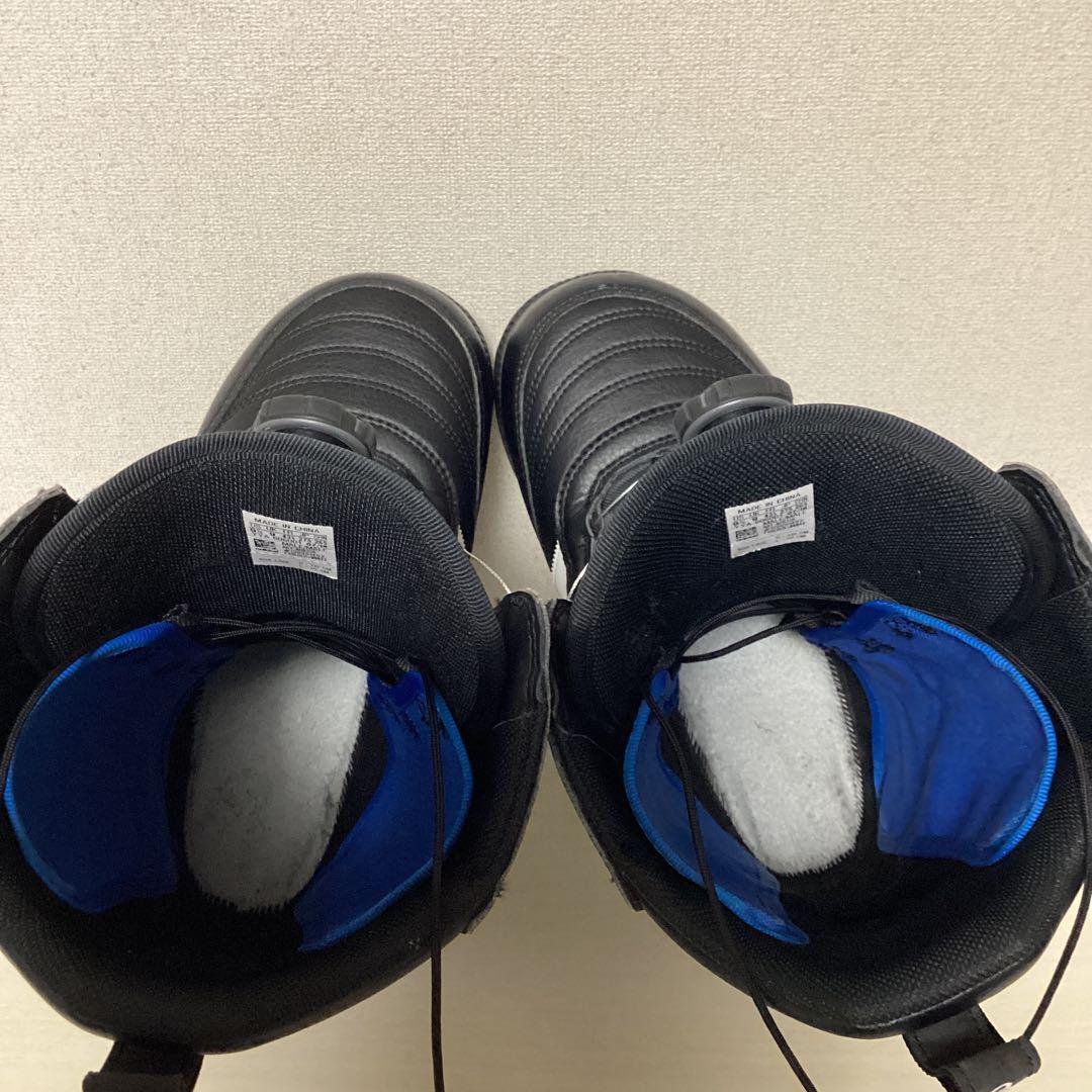 アディダス　スノーブーツ