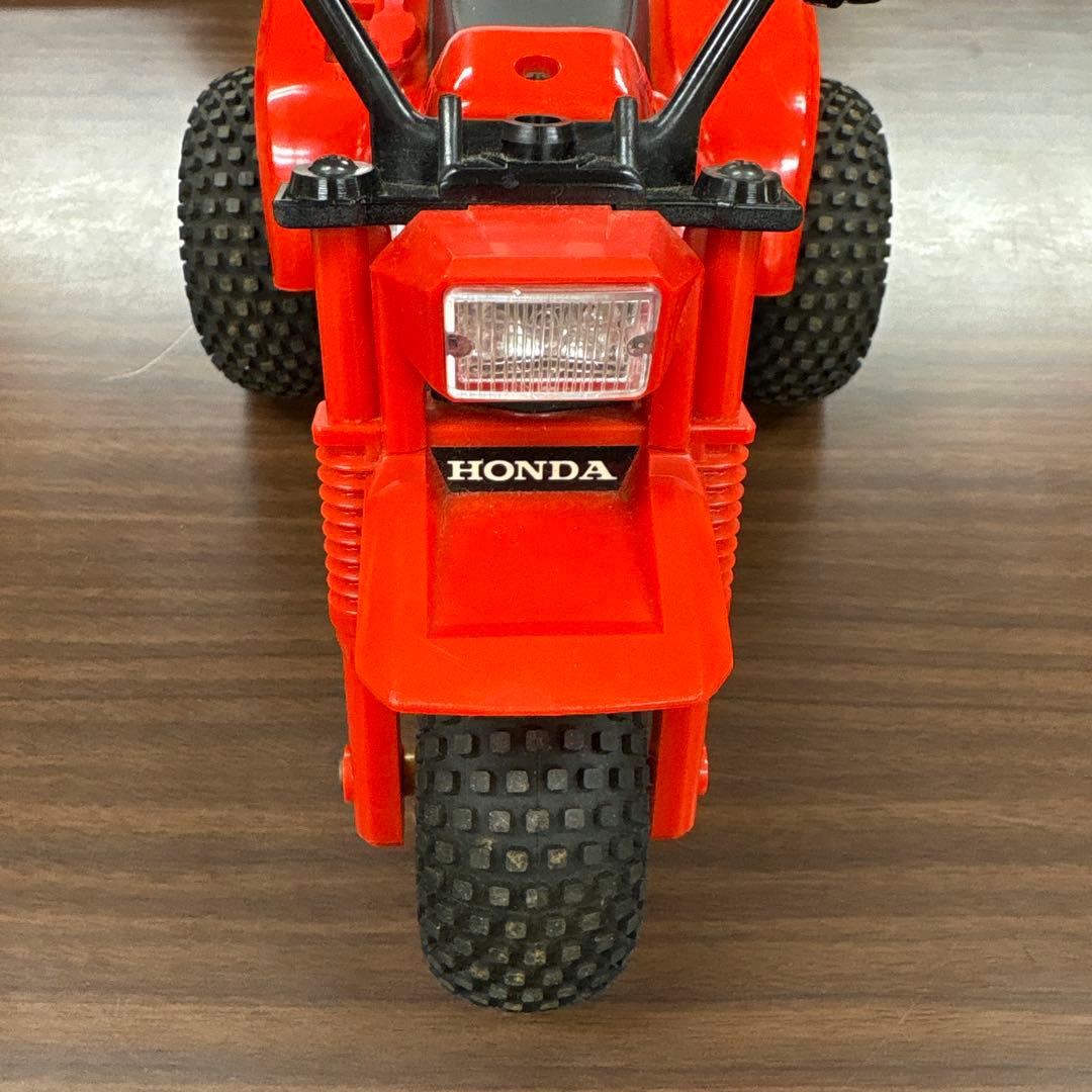 ラジコン　ホンダ　3輪スポーツバギー　ATC250R ウィリーダッシュ