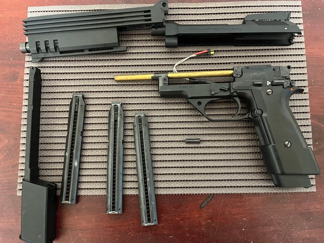 カ*ン様 東京マルイM93R改 オート9 電動ハンドガン バッテリー付き