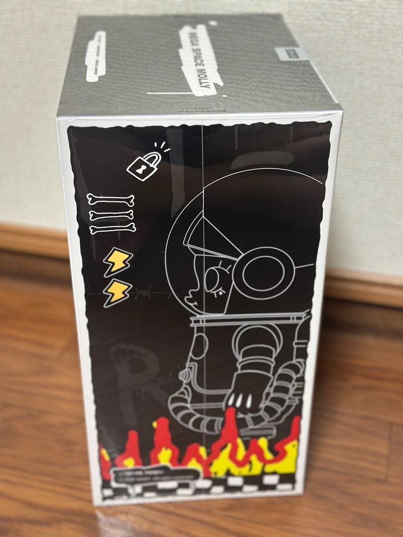 ポップマートMEGA SPACE MOLLY 400% TREVOR