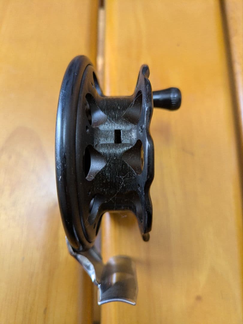 フジリールFPR25改シングルハンドル9穴仕様富士工業チヌ石鯛リールVP