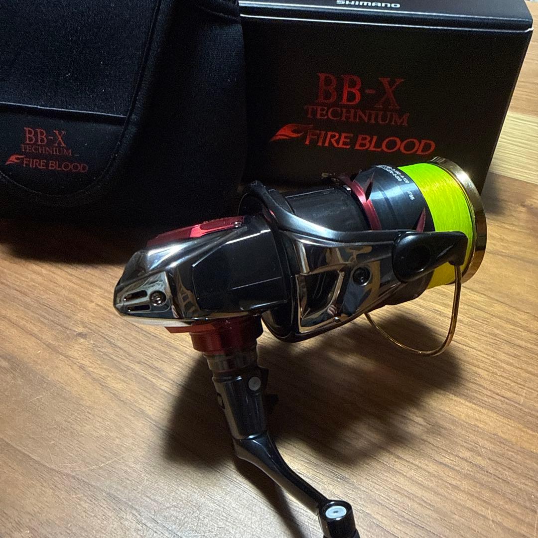 シマノ24BB-XテクニウムファイヤーブラッドC3000DXXG 左ハンドル