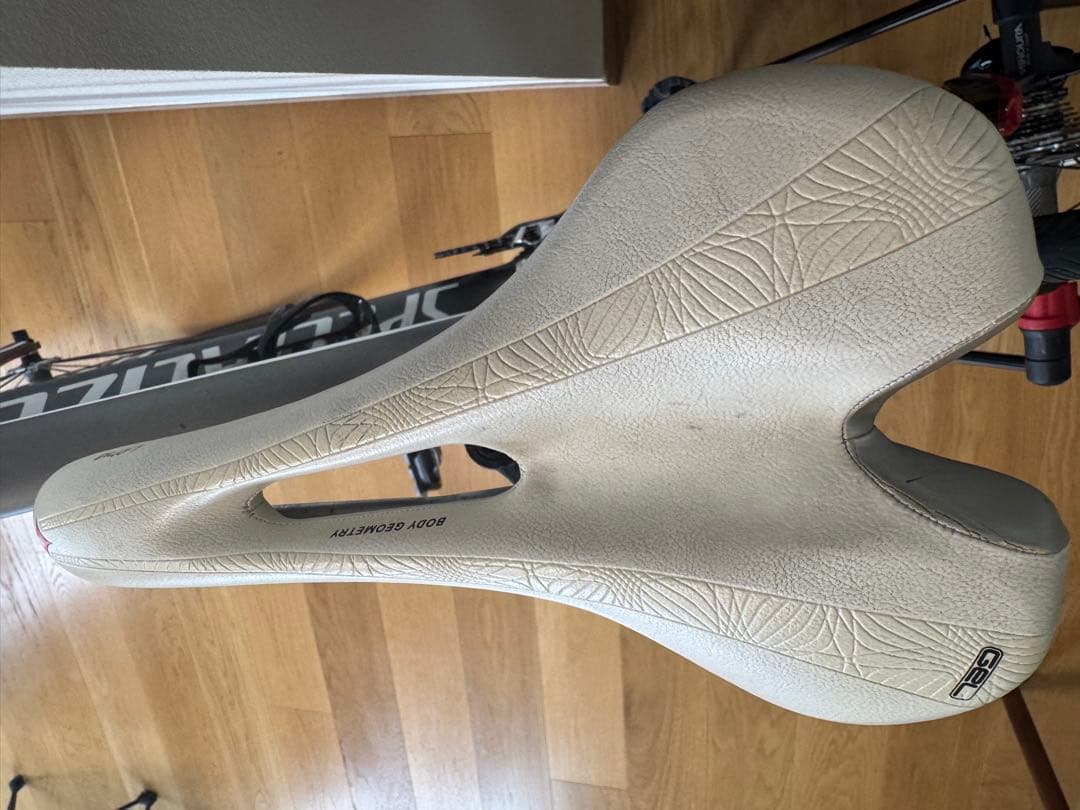 ‘14 SPECIALIZED Ruby 105装備 カーボン SPDペダル付