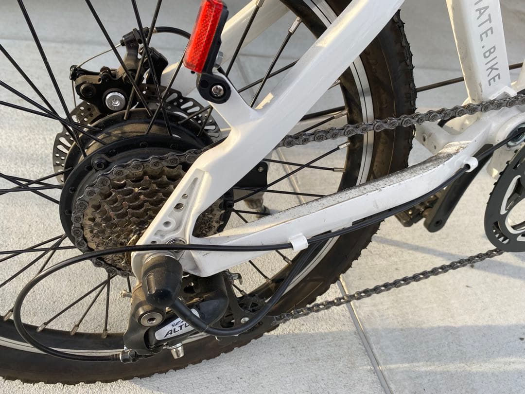 MATE City ホワイト 電動アシスト自転車