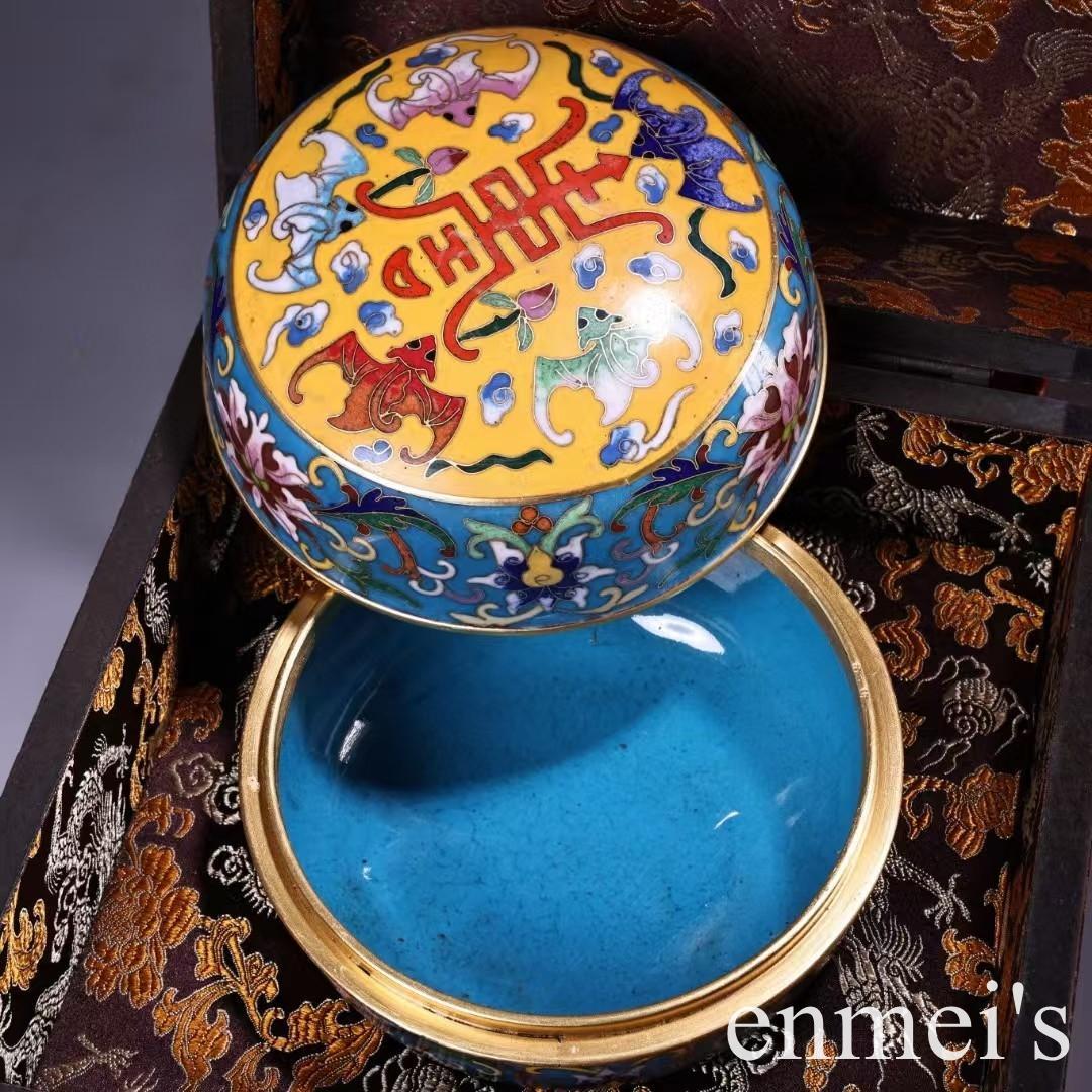 中国古美術・旧蔵銅胎鎏金の七宝焼掐絲細工蔓草蓮・五福捧寿の首飾り箱・置物・文房