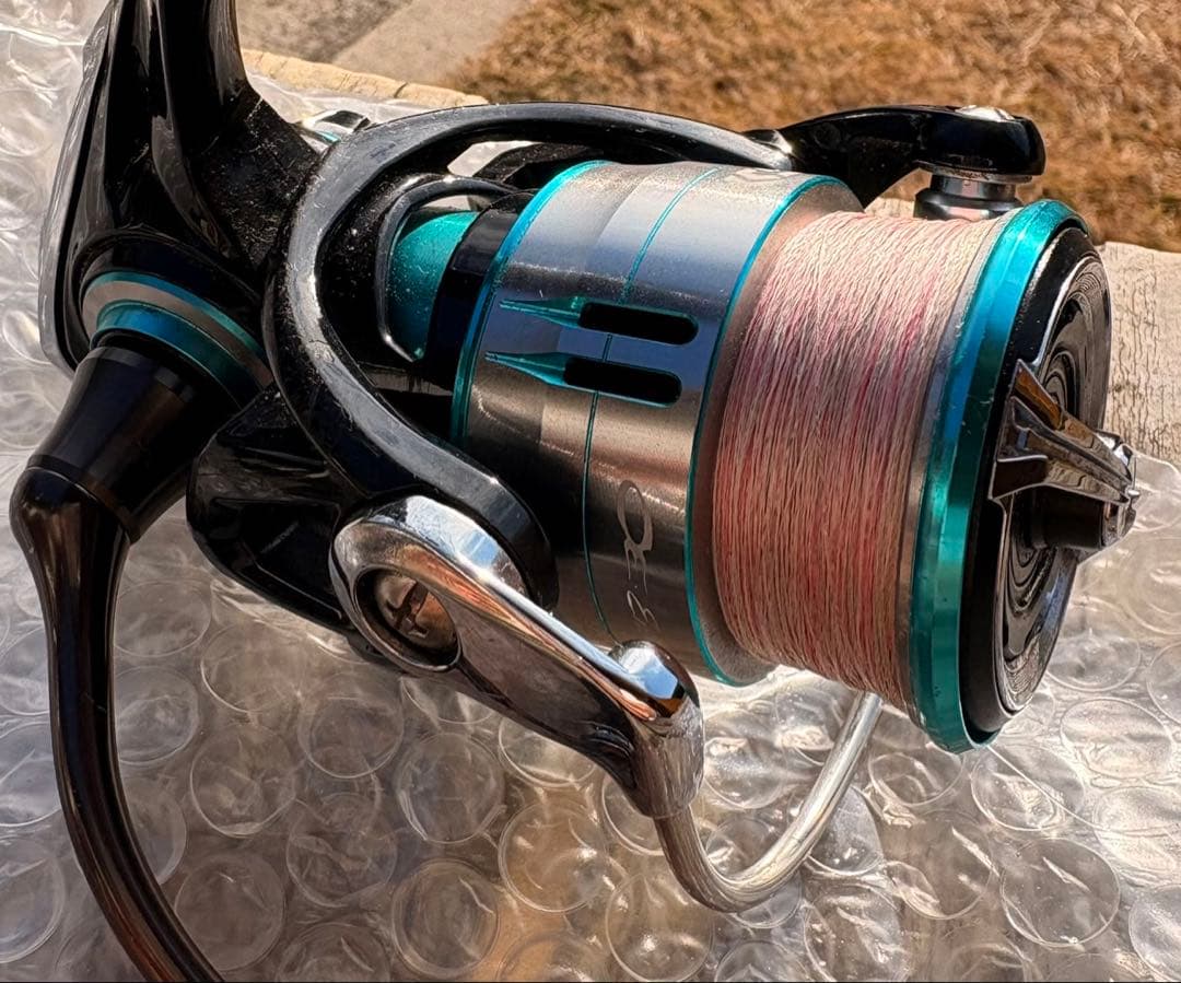 ダイワエメラルダスLT2500s-DH