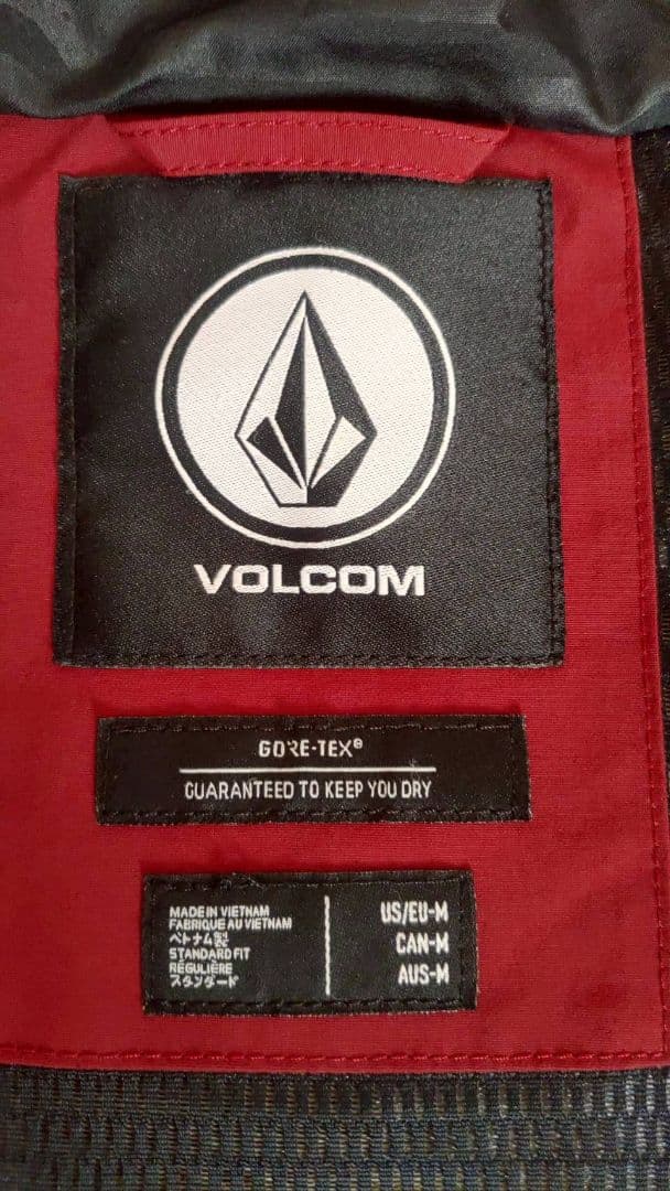VOLCOM スノーボードジャケット 赤