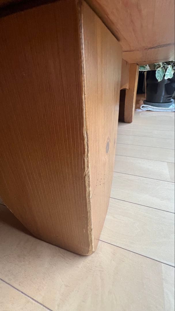 アクタス　F1テーブル　直径126㌢