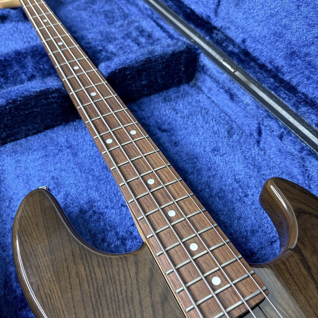 1990年製 フェンダージャパン　JBR-800 MOD