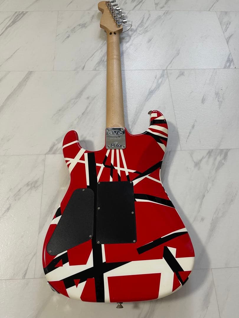 ギター EVHStriped Series Red with Black Stripes