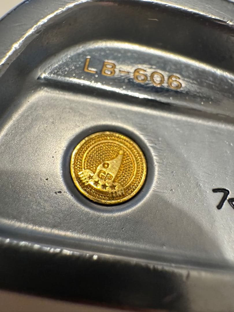 HONMA アイアン金モグラ8本　LB 606