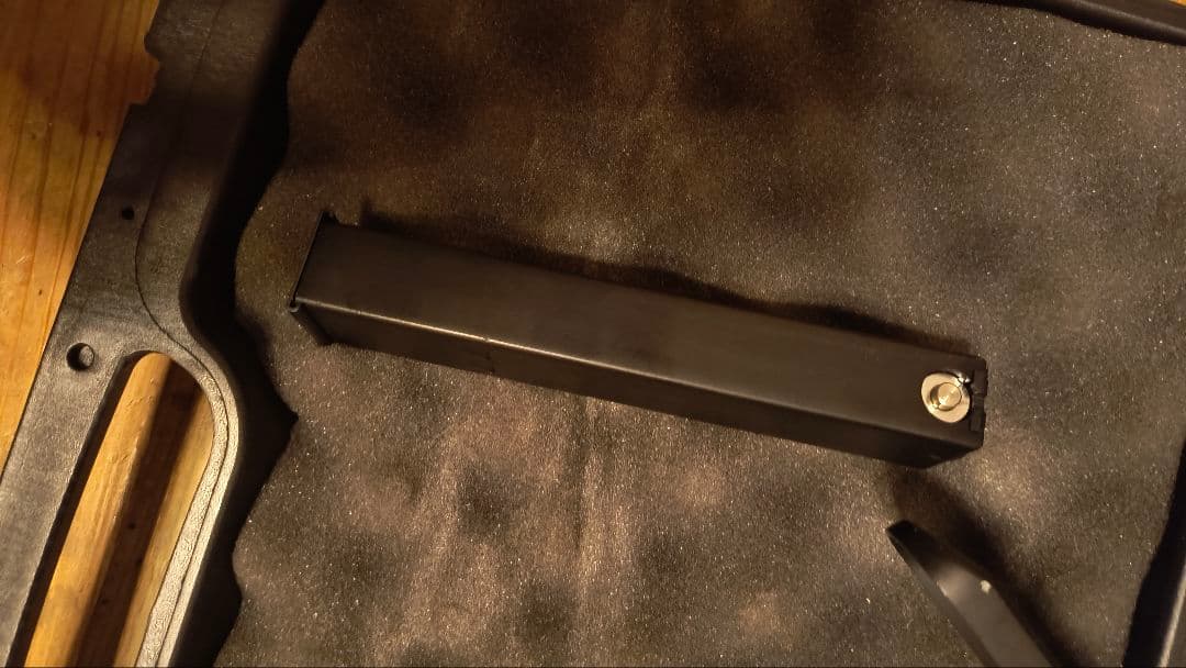 ウエスタンアームズ　ミニウージー