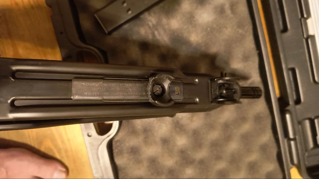 ウエスタンアームズ　ミニウージー