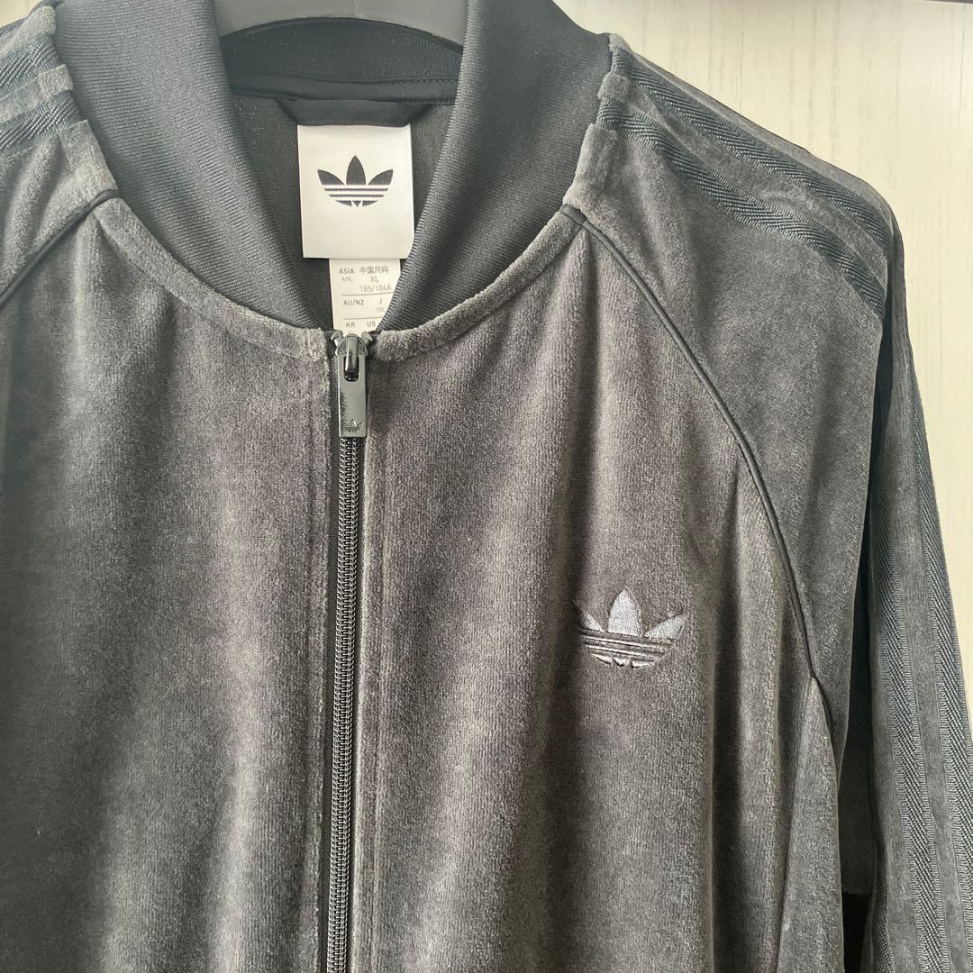超美品 adidas ベロアトラックジャケット