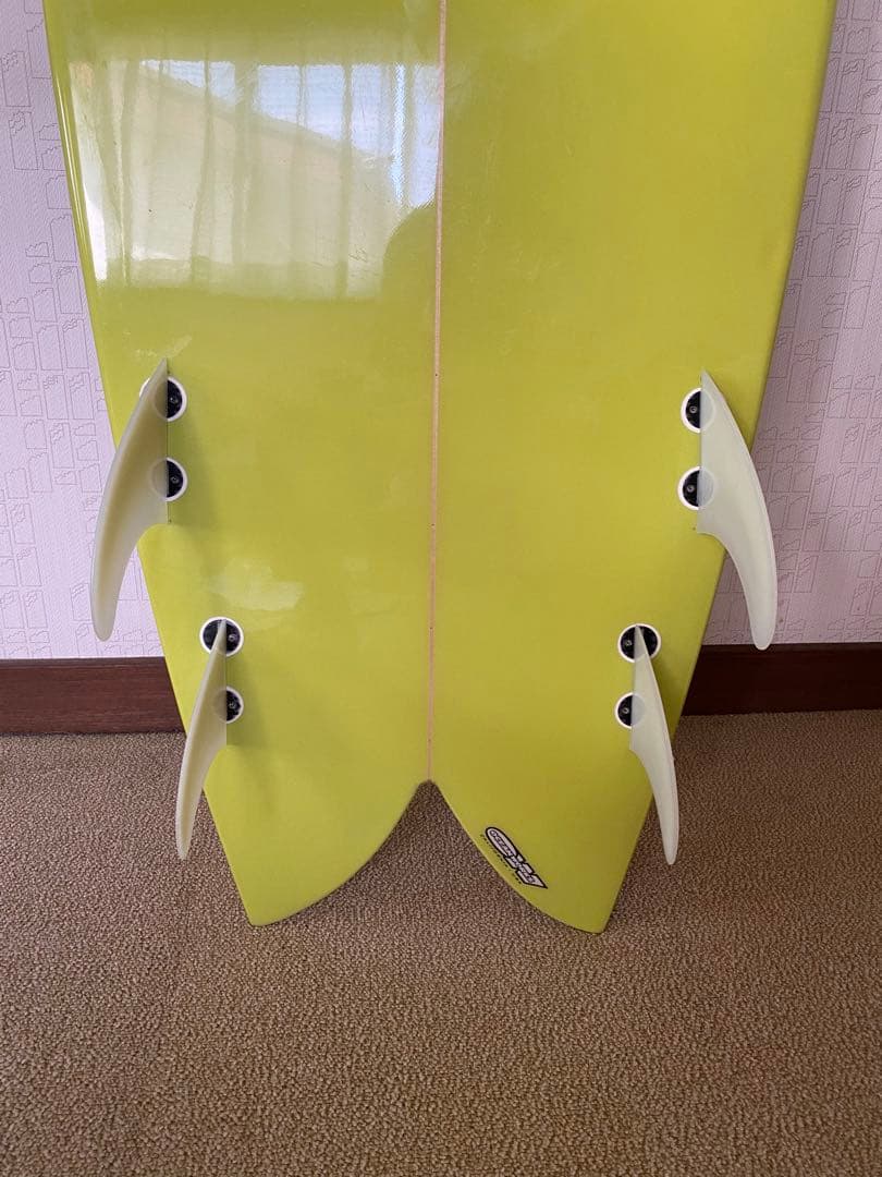 Dean Clearyレトロフィッシュ5'6 フィン、ケース付