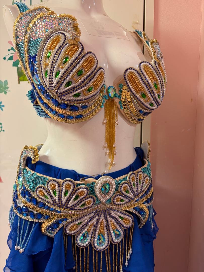 アリエル　キラキラ青い貝殻ブラベリーダンスセットアップ