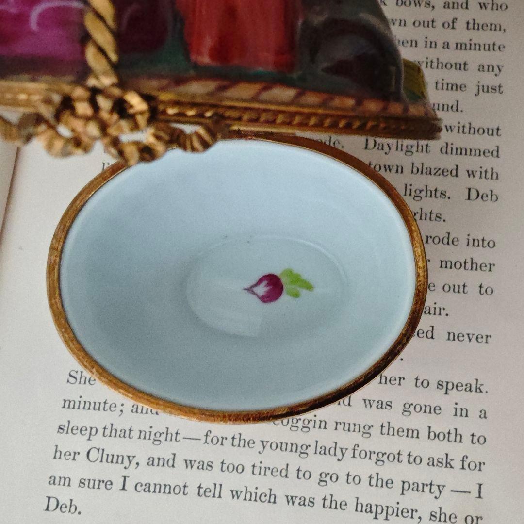 リモージュボックス　野菜いっぱいのバスケット　フランス製　小物入れ　ミニチュア