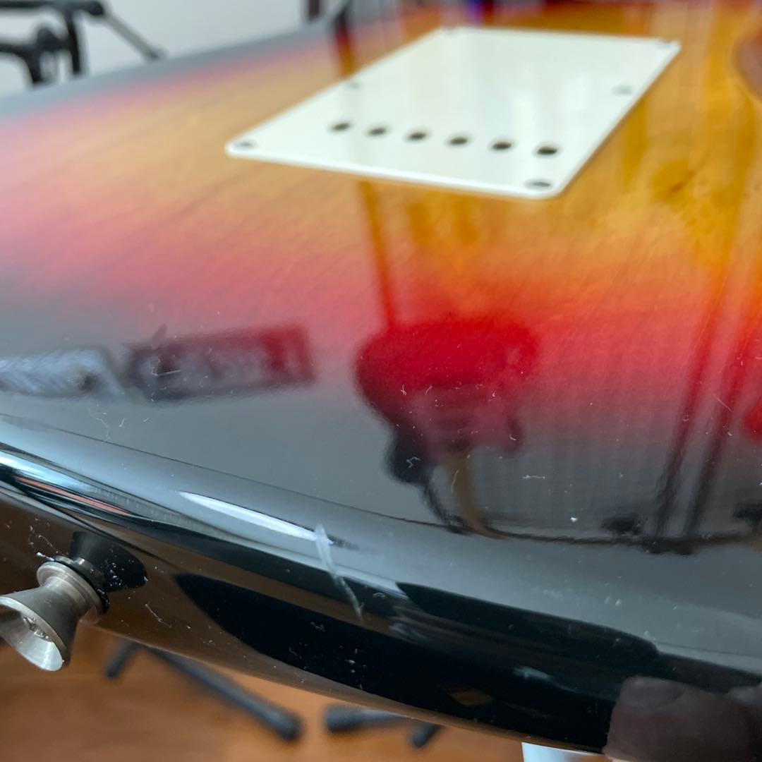 FERNANDES LOVE D kenモデル