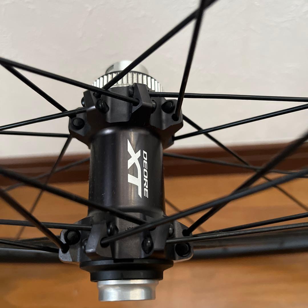 Shimano DEORE XT 完組ホイール ブラック　フロントのみ