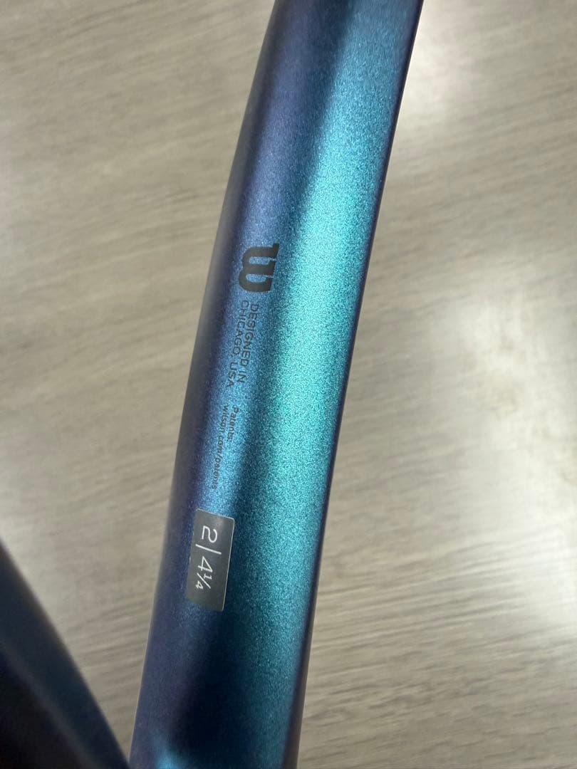 テニス硬式ラケット　Wilson ULTRA 100