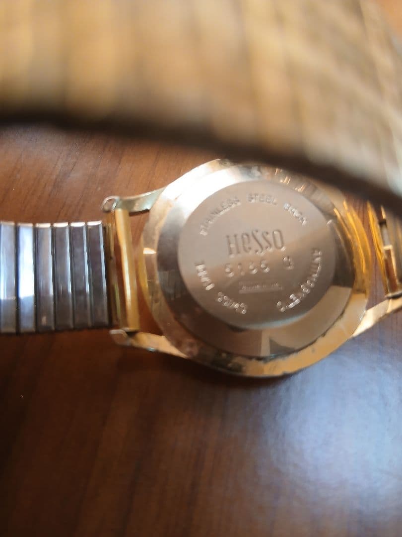 スイス製　hesso 手巻き時計　アルミニウムアンチマグネチック　ヴィンテージ