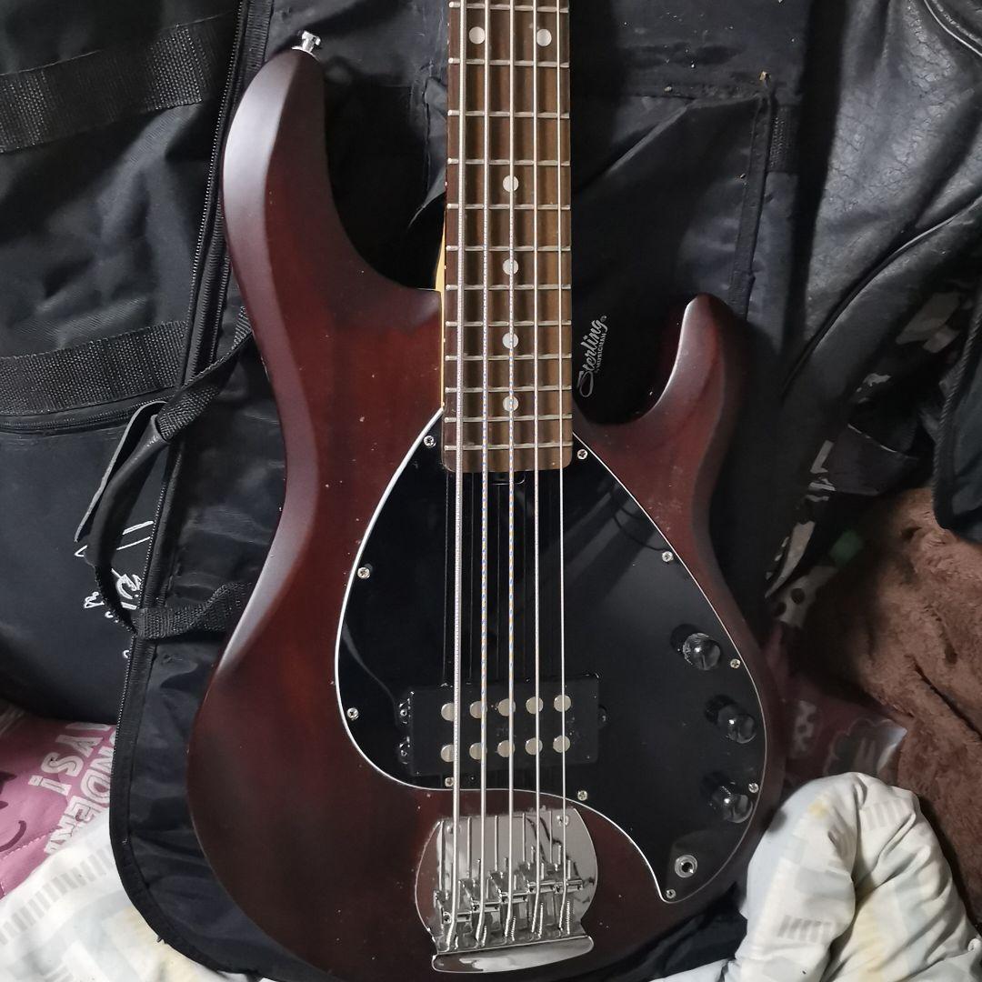 期間限定値下げ ミュージックマンの廉価SUBベース５弦