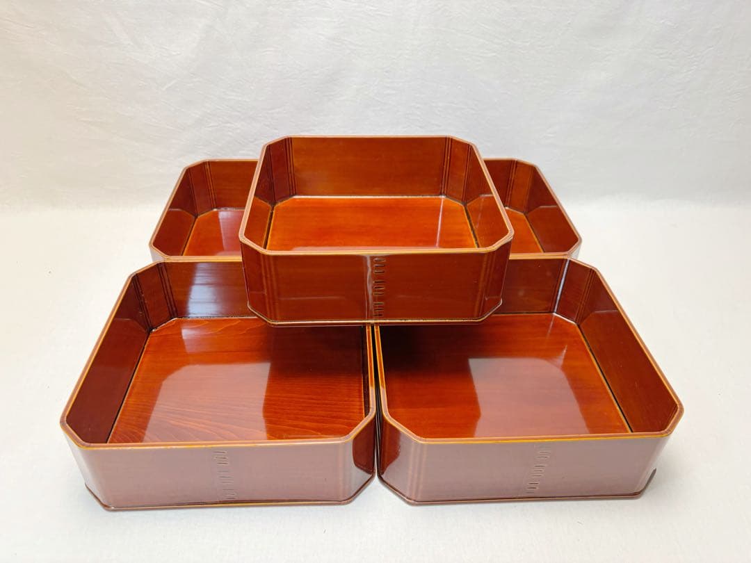 未使用 懐石道具 聡春作 飛騨春慶塗 大徳寺 縁高重箱 五客揃 刻印有 元箱