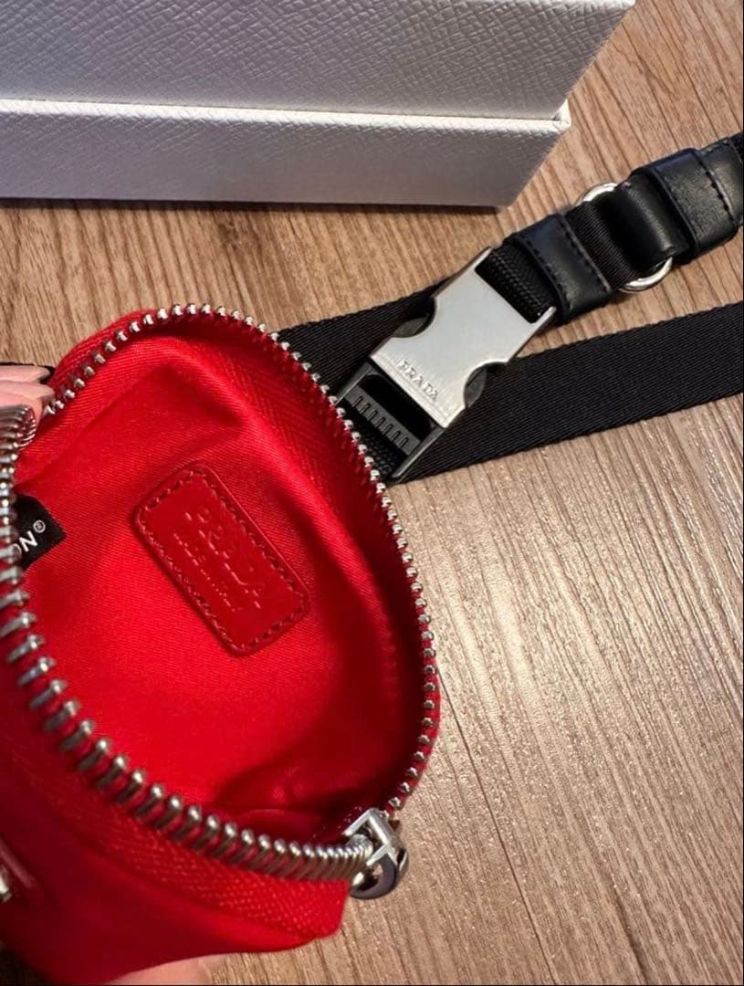 プラダ ペットリード 2YG008 レッド ナイロン 新品 未使用品 正規品