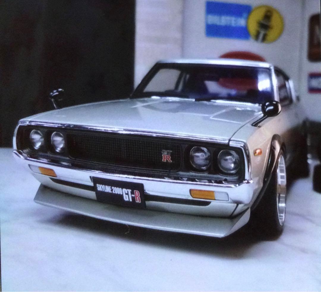 オートアート1/18 スカイラインGTーR シルバー　シャツおまけ付き