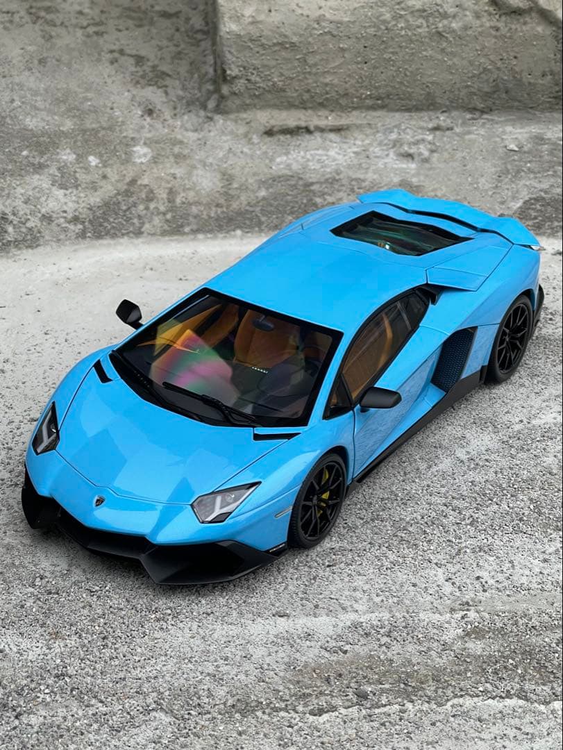 訳あり Aa ランボルギーニ アヴェンタドール LP720 1/18