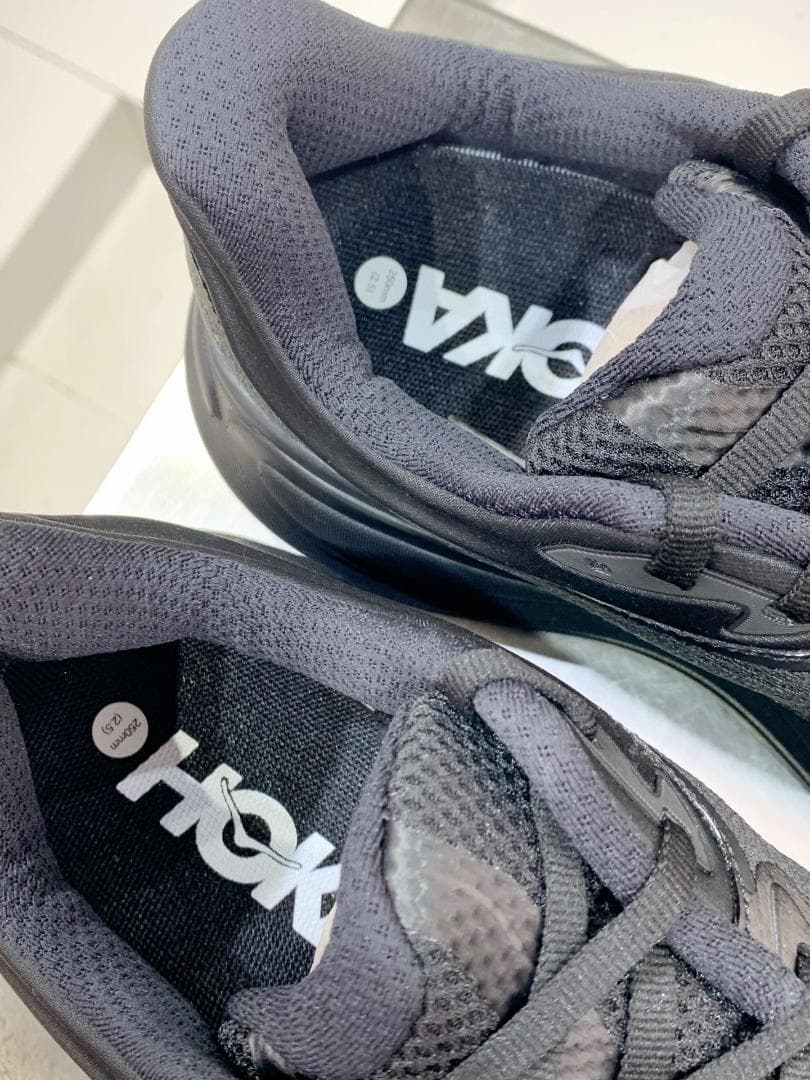 HOKA ONE ONE Bondi 9 （ブラック） スニーカー 23.5cm