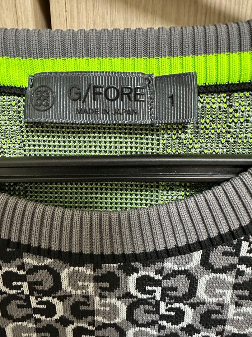 ジーフォア　ニット　Sサイズ