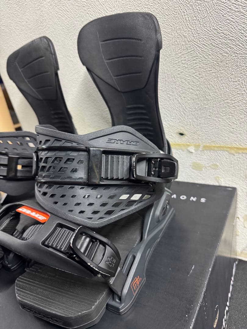 DRAKE RELOAD LTD M/L 22-23モデル　金土限定