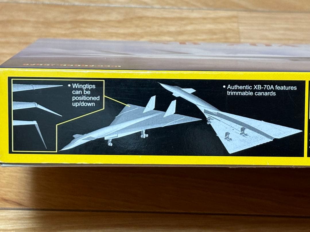 サイバーホビー 1/200 XB-70A ヴァルキリー AV-1 未組立
