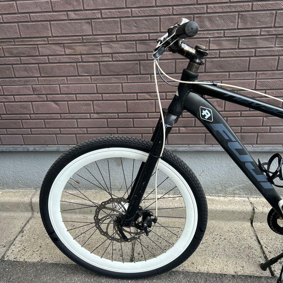 FUJI マウンテンバイク ブラック/ホワイト 26インチ