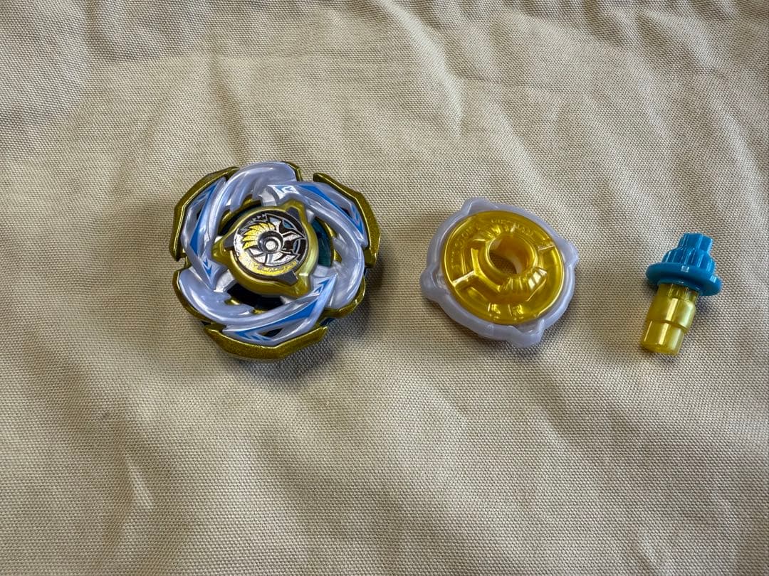 値下げ！ベイブレードx CX-00ワルキューレボルトs4-70v