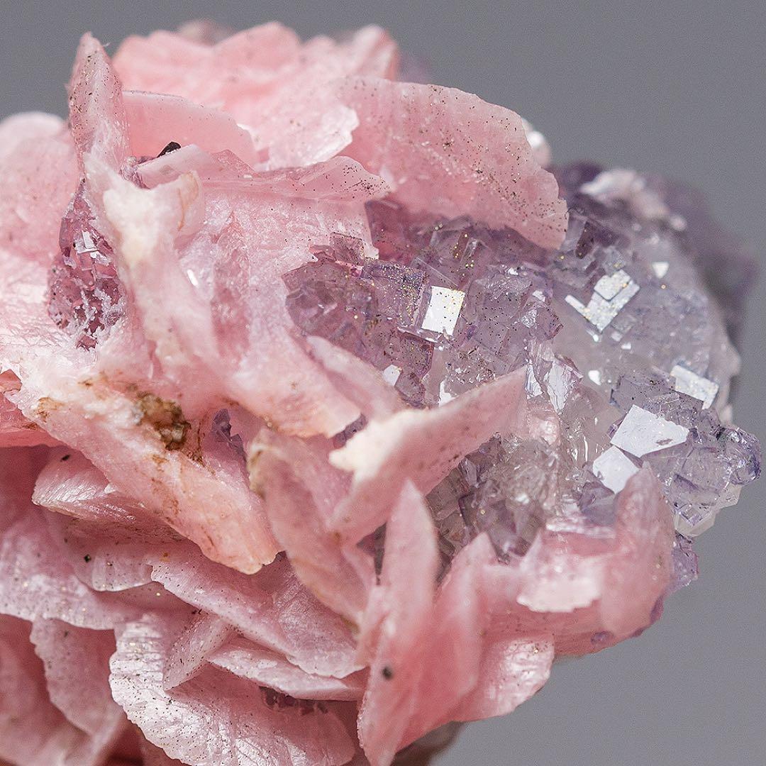 中国 ロードクロサイト フローライト 蛍石 天然石 原石 鉱物標本 鉱石 733