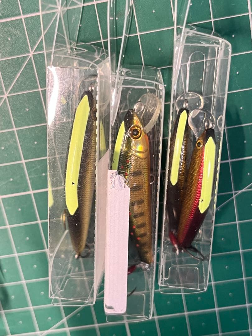 Dコンタクト(50)、インサイト、コンパクト45、38(計9個+リップ折れ3個)