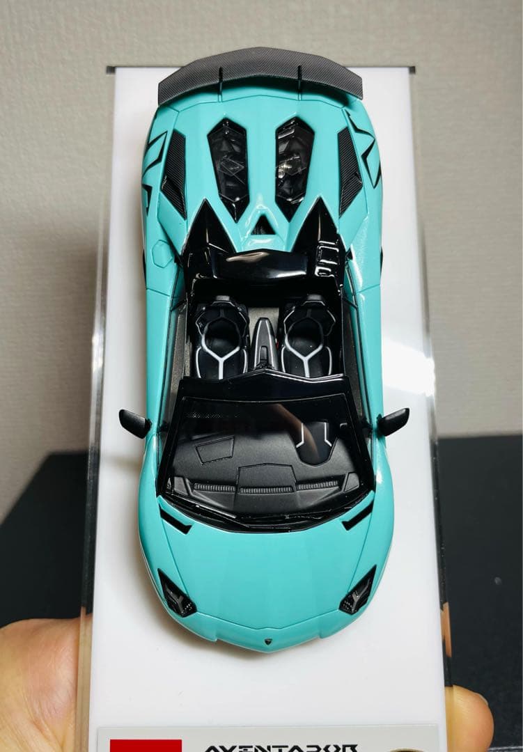 Lamborghini Aventador Roadster 2015 限定版