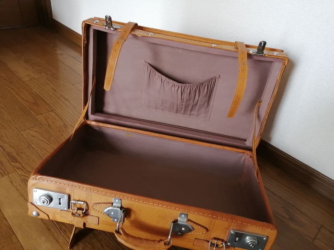 ヴィンテージレザー トランク 中型