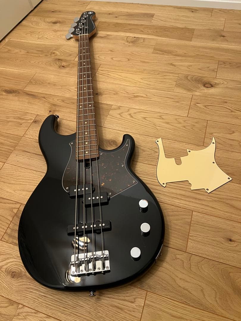 YAMAHA BB434 ピックガード付き