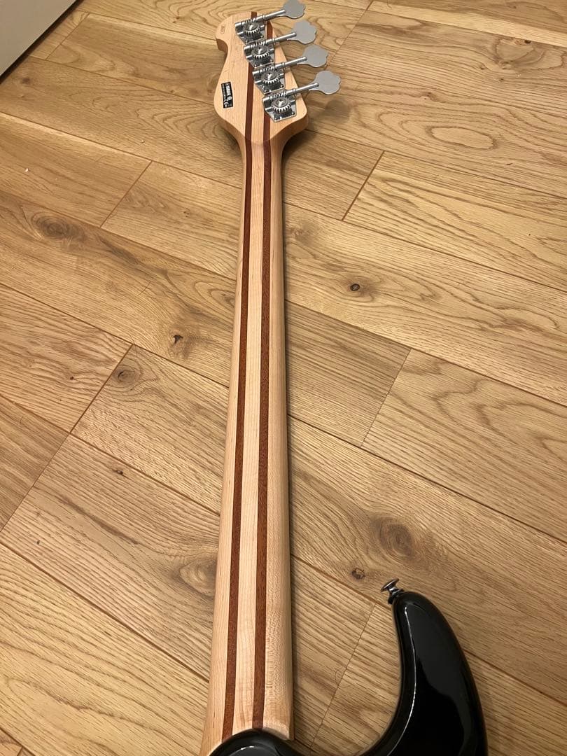 YAMAHA BB434 ピックガード付き